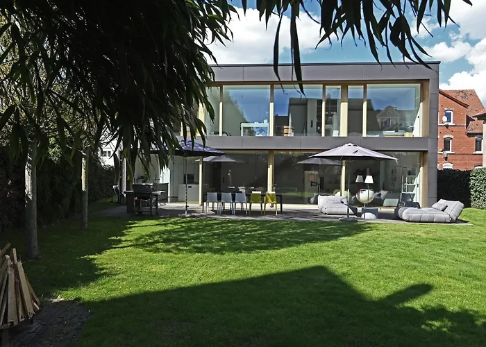 B8 - Exklusive Architektenvilla Für 4-10 Personen, Ferienhaus Nürnberg