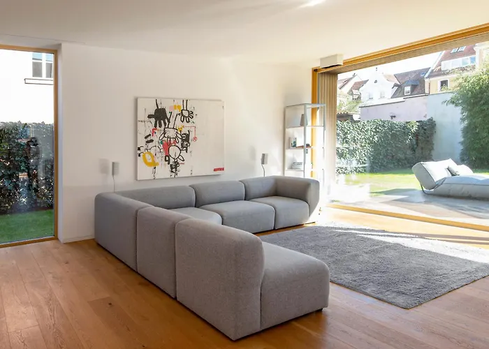 B8 - Exklusive Architektenvilla Für 4-10 Personen,