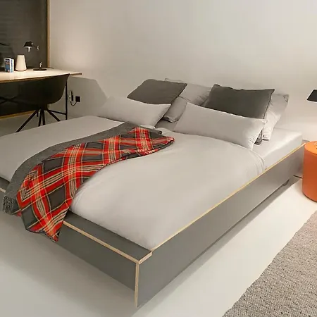 B8 - Exklusive Architektenvilla Fuer 4-10 Personen, * نورنبيرغ