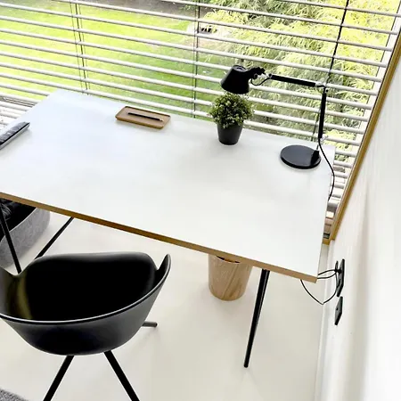 B8 - Exklusive Architektenvilla Fuer 4-10 Personen, 纽伦堡