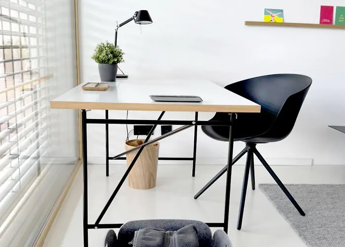 B8 - Exklusive Architektenvilla Fuer 4-10 Personen, Дом отдыха Нюрнберг